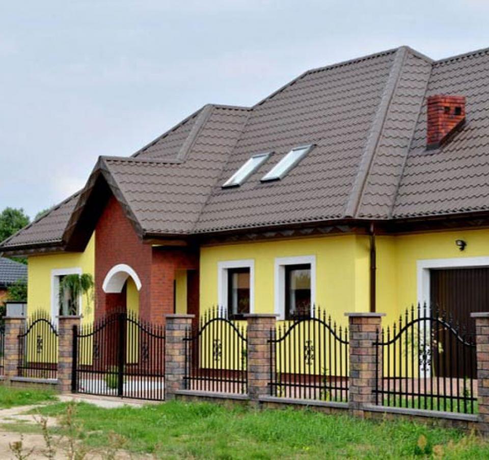 House Central Poland 1   Colorcoat HPS200 Ultra® img 2
